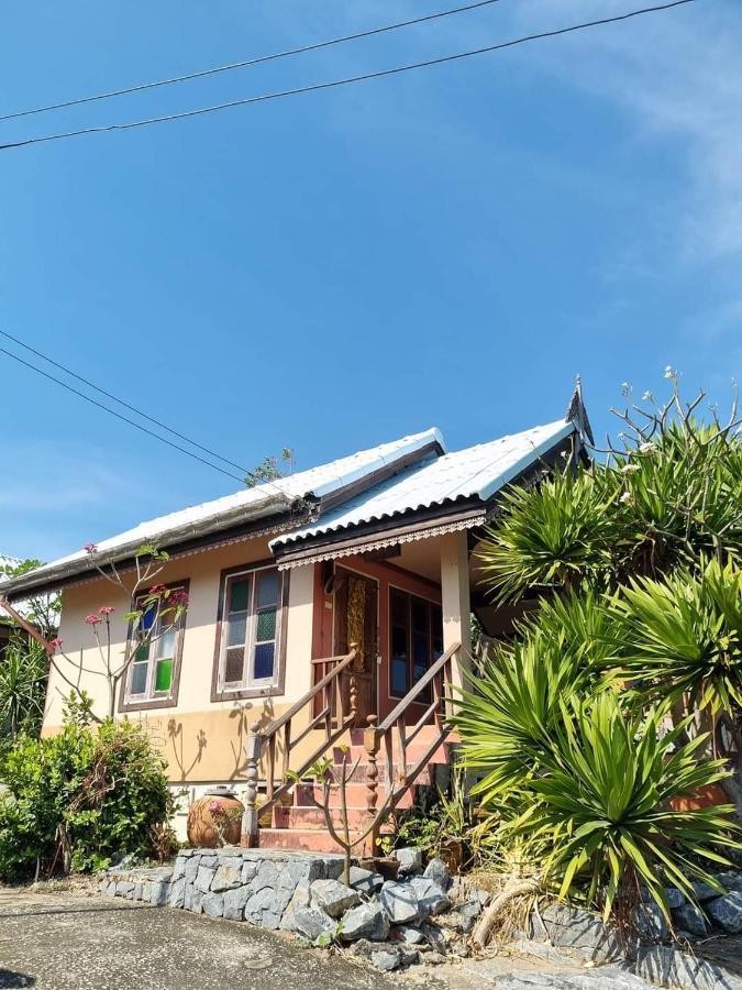 Hello Sichang Bungalow Ko Si Chang Dış mekan fotoğraf