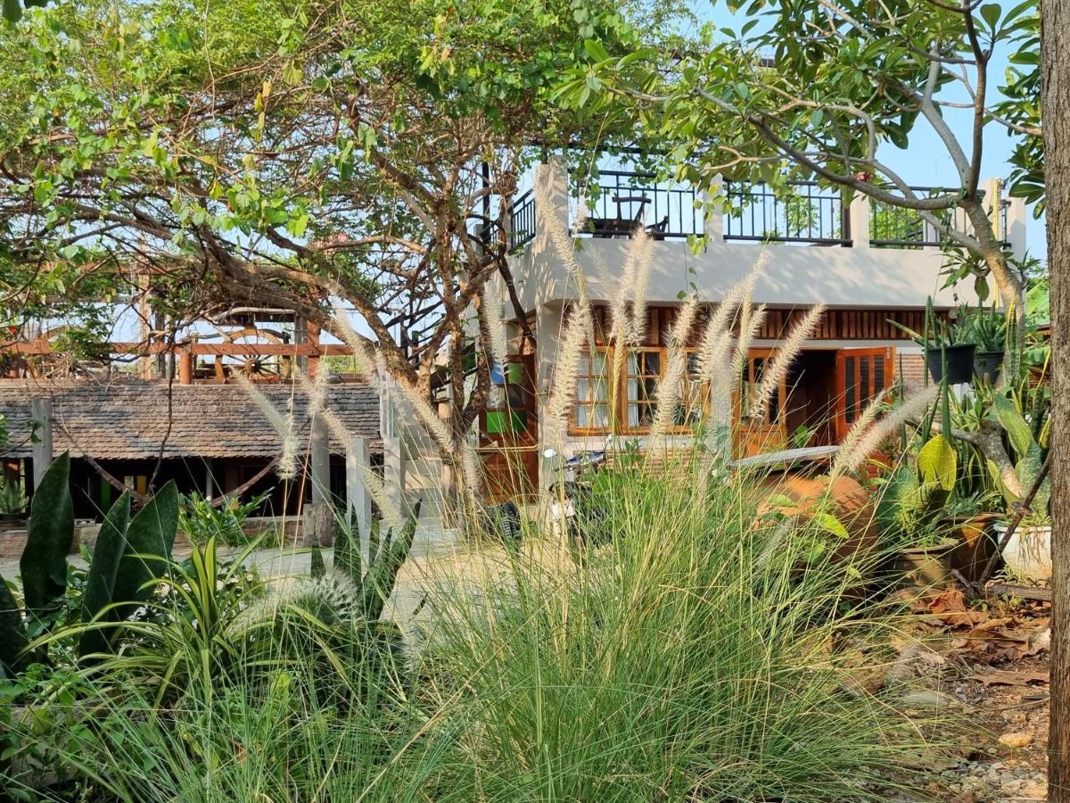 Hello Sichang Bungalow Ko Si Chang Dış mekan fotoğraf