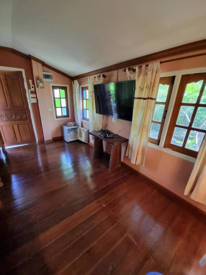 Hello Sichang Bungalow Ko Si Chang Dış mekan fotoğraf